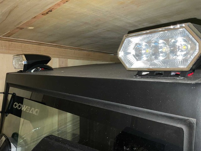 Daewoo - das 100 met cabine - zelfrijdende veegmachine - afbeelding 35 van  39