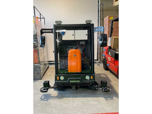 Daewoo - das 100 veegmachine met cabine, werkbreedte 190 cm - afbeelding 9 van  38