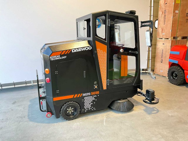 Daewoo - das 100 veegmachine met cabine - afbeelding 4 van  38