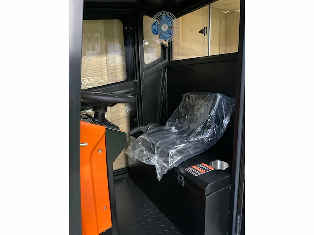 Daewoo - das 100 veegmachine met cabine - afbeelding 4 van  38