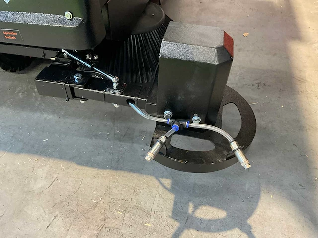 Daewoo - das 100 veegmachine met cabine - afbeelding 14 van  38