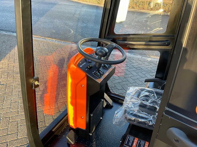 Daewoo - das 100 veegmachine met cabine - afbeelding 16 van  38