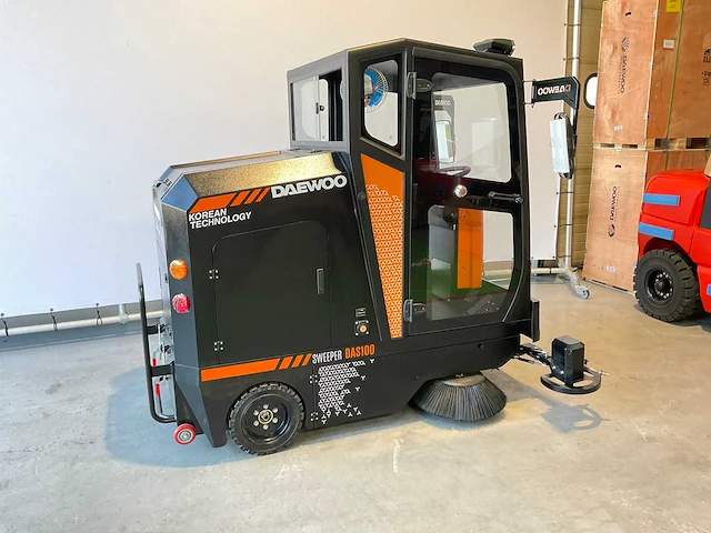 Daewoo - das 100 veegmachine met cabine - afbeelding 33 van  38
