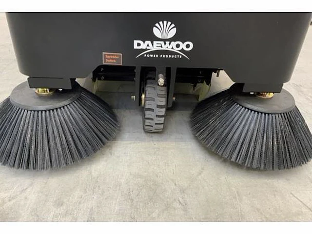 Daewoo - das 80 opzit veegmachine - zelfrijdende veegmachine - afbeelding 4 van  14