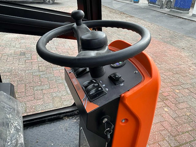 Daewoo - das100 - cabine veegmachine - afbeelding 11 van  24