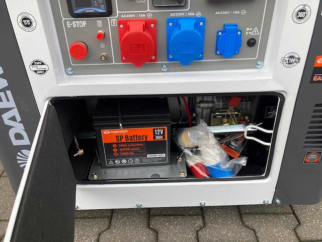 Daewoo - ddae10500dse-3g - 8.1 kva diesel generator 230/400v - afbeelding 7 van  8