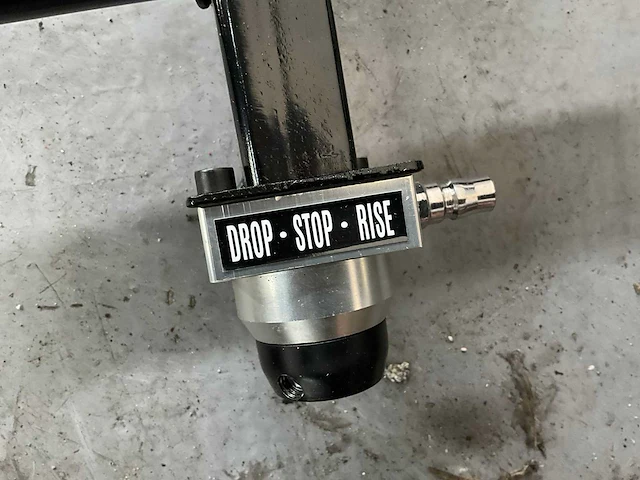 Daewoo - garagekrik dahj 50t pneumatisch hydraulisch - afbeelding 12 van  13