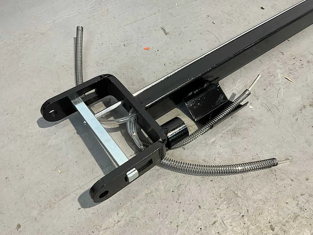 Daewoo - garagekrik dahj 80t pneumatisch hydraulisch - afbeelding 14 van  15