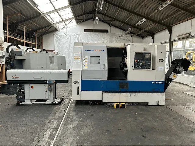 Daewoo - puma 2000sy - cnc draaibank - afbeelding 12 van  20