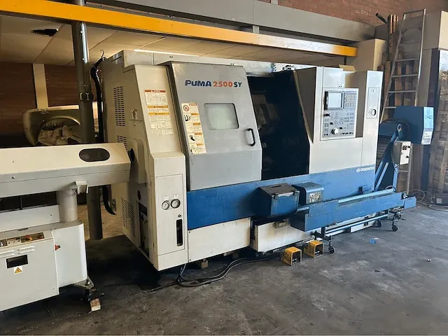 Daewoo - puma 2500sy - cnc draaibank - afbeelding 11 van  23