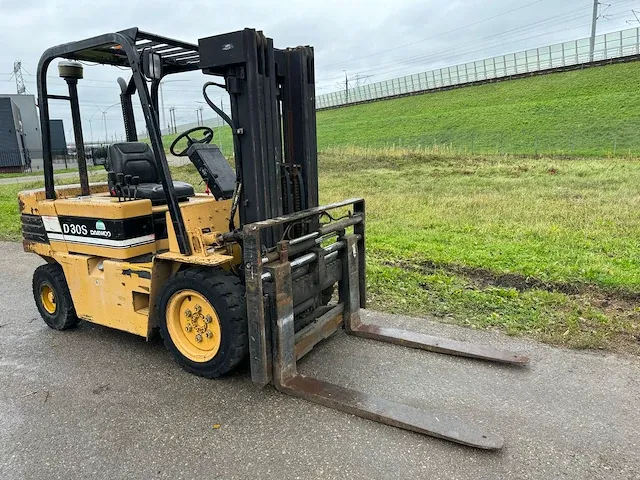 Daewoo d30s-2 vorkheftruck - afbeelding 7 van  10