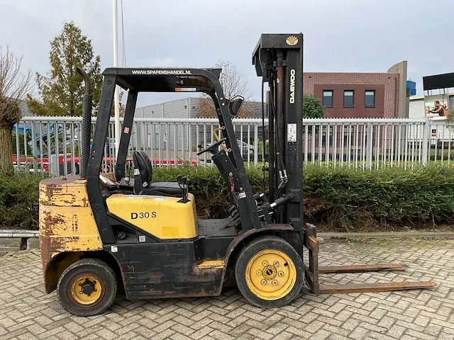 Daewoo d30s-3 vorkheftruck - afbeelding 9 van  10