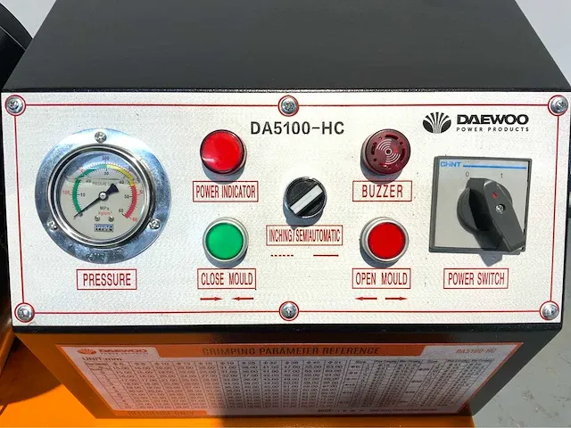Daewoo da5100-hc hydraulic hose press - afbeelding 11 van  16