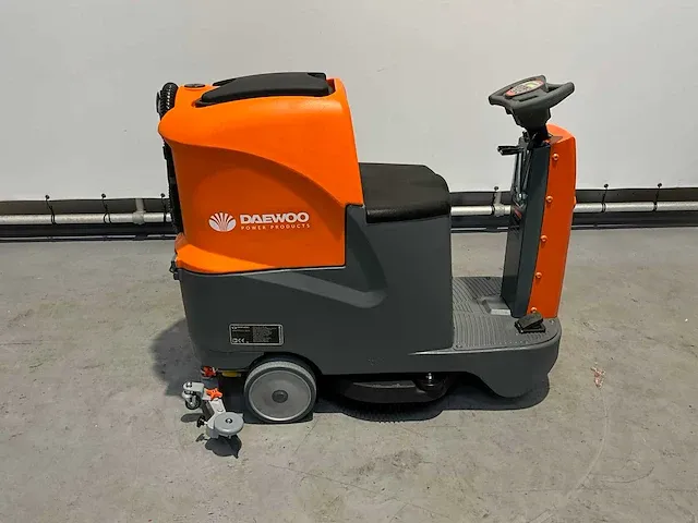 Daewoo daf r70 schrobmachine zelfrijdend - afbeelding 18 van  20