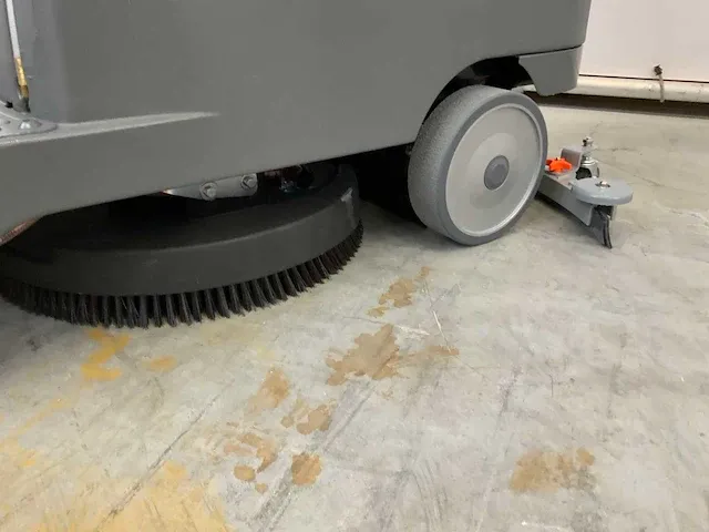 Daewoo dafr70 - industriële schrobzuigmachine - afbeelding 14 van  19