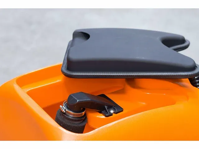 Daewoo dafr70 - industriële schrobzuigmachine - afbeelding 6 van  22