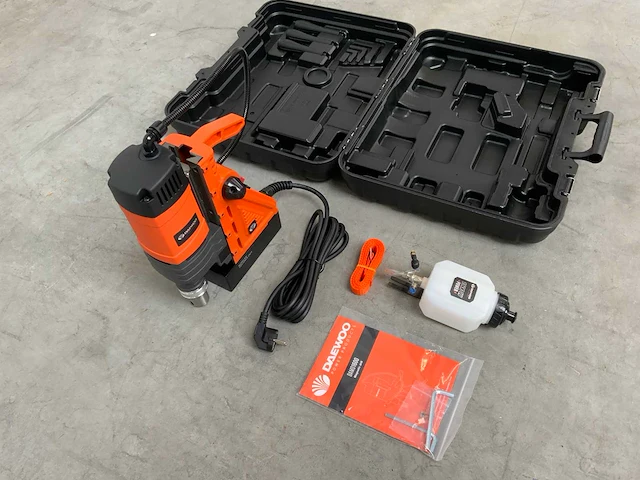Daewoo damd 1600 magnetische boormachine - afbeelding 10 van  12