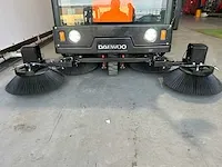 Daewoo das100 veegmachine met cabine - afbeelding 6 van  40