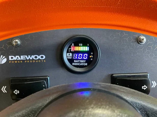 Daewoo das100 veegmachine met cabine - afbeelding 24 van  40