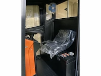 Daewoo das100 veegmachine met cabine - afbeelding 6 van  9