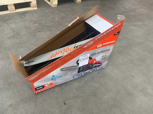 Daewoo dcs6524 kettingzaag - afbeelding 1 van  10