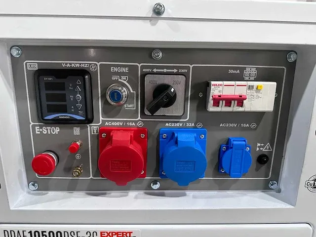 Daewoo diesel generator - afbeelding 5 van  12