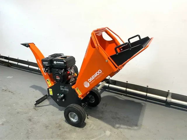 Daewoo dwfwc230 houthakselaar - afbeelding 4 van  13