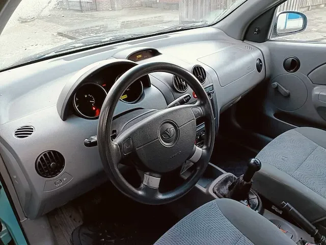 Daewoo kalos 1.2 pure, 44-ps-jr - afbeelding 2 van  17