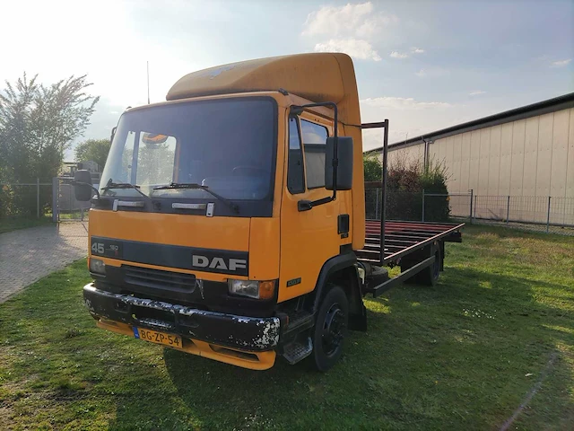 Daf - 1999 - vrachtwagen - afbeelding 1 van  42