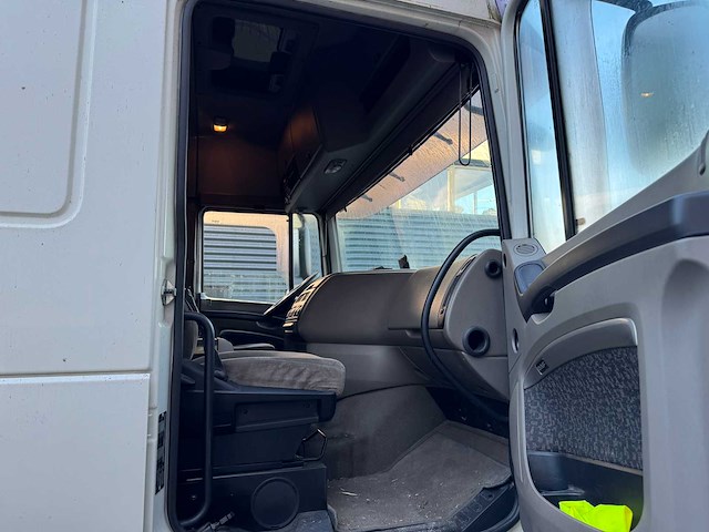 Daf - 2010 - ft xf105 - vrachtwagen - afbeelding 8 van  26