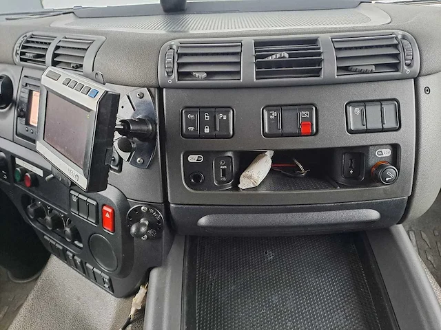 Daf - 2013 - cf 290 - vrachtwagen - afbeelding 7 van  25