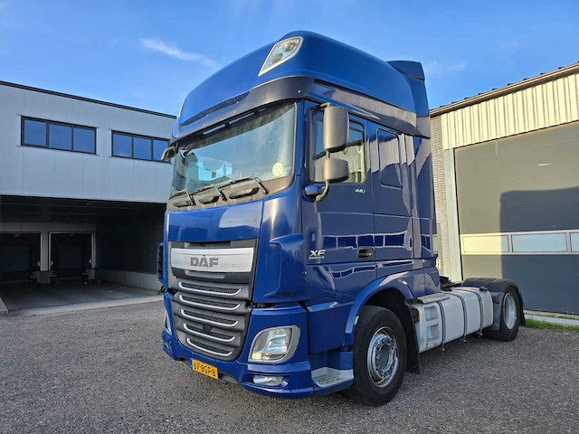 Daf - 2015 - xf 440 euro 6 spring suspension - vrachtwagen - afbeelding 1 van  49