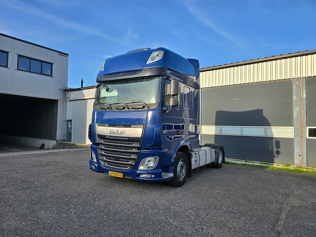 Daf - 2015 - xf 440 euro 6 spring suspension - vrachtwagen - afbeelding 25 van  49