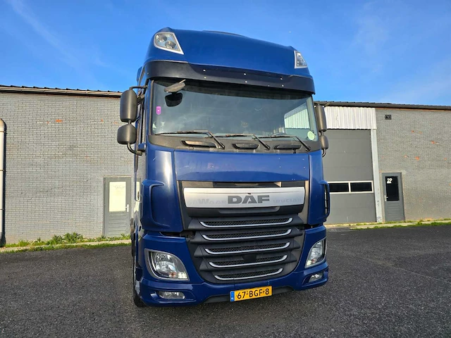 Daf - 2015 - xf 440 euro 6 spring suspension - vrachtwagen - afbeelding 31 van  49