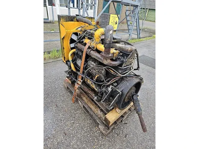 Daf - 615 - motor - afbeelding 9 van  9