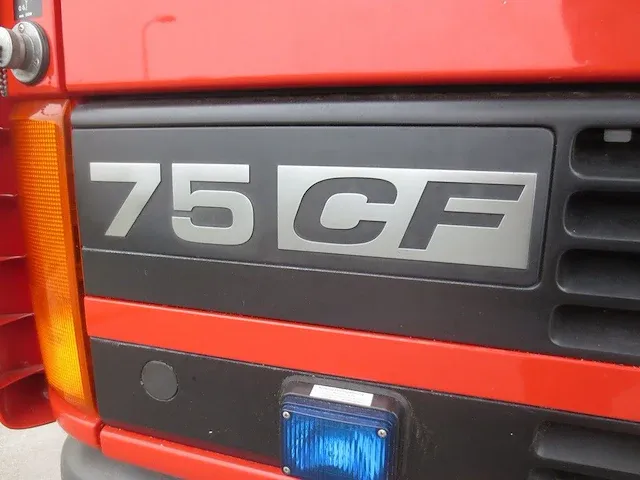 Daf - 75cf - brandweerwagen - afbeelding 33 van  38