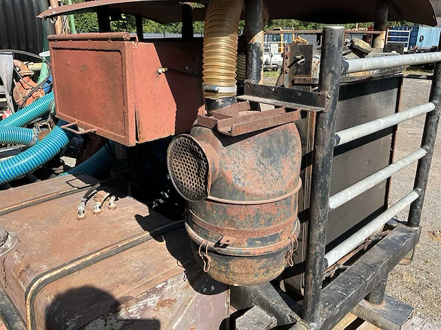 Daf 575 / landini ms 80/3 waterpomp - afbeelding 9 van  27
