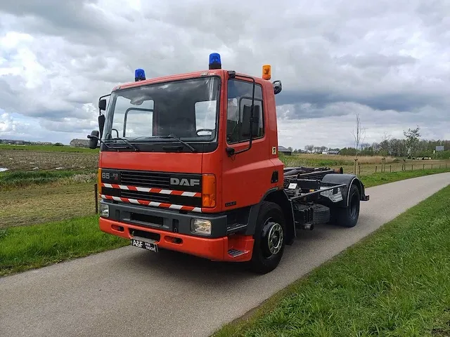 Daf 65 - leebur/hiab haakarm - vrachtwagen - afbeelding 1 van  31