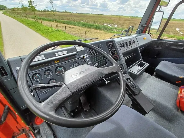 Daf 65 - leebur/hiab haakarm - vrachtwagen - afbeelding 29 van  31