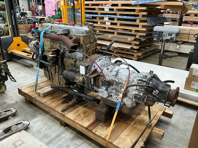 Daf 825 dh tt motor met allison bak - afbeelding 15 van  21