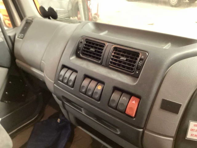 Daf lf vrachtwagen - afbeelding 3 van  15