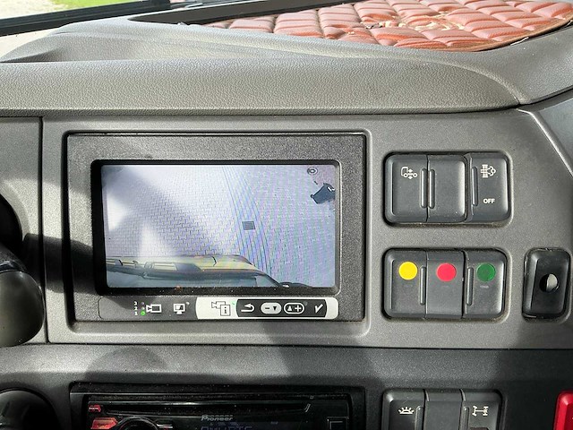 Daf xf 460 ft opleggertrekker + bulthuis tata12 geïsoleerde aluminium kieptrailer - afbeelding 17 van  55