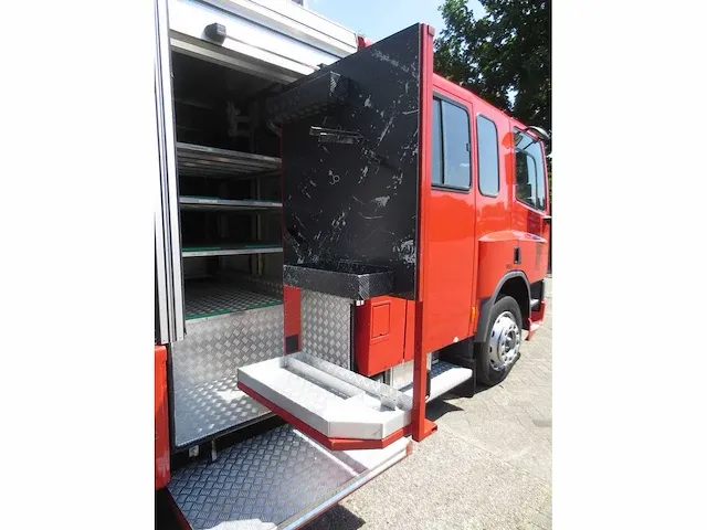 Daf/rosenbauer ae65nc brandweerwagen - afbeelding 19 van  36