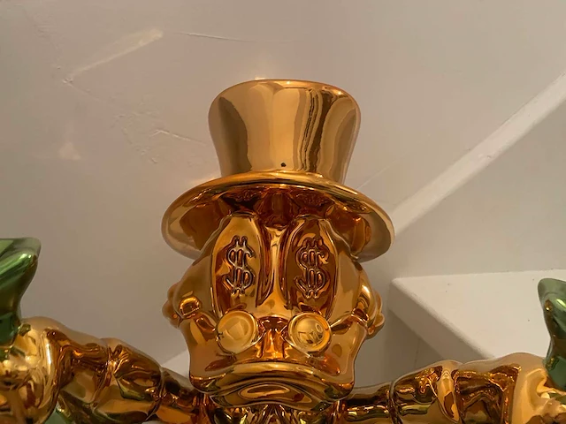 Dagobert duck naor26 sculptuur - afbeelding 8 van  9