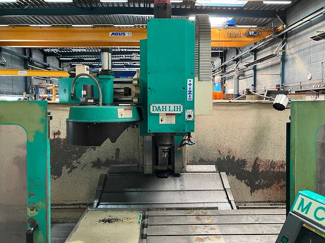 Dah lih - 1996 - mcv-1020b - verticale cnc-bewerkingscentra - afbeelding 6 van  19