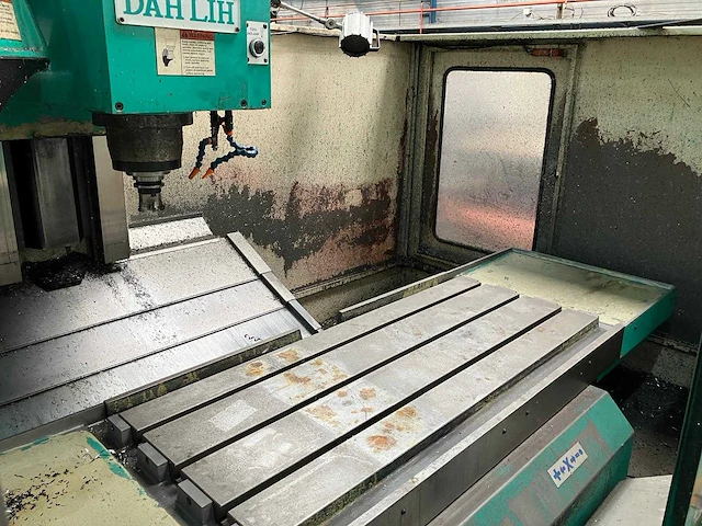 Dah lih - 1996 - mcv-1020b - verticale cnc-bewerkingscentra - afbeelding 8 van  19