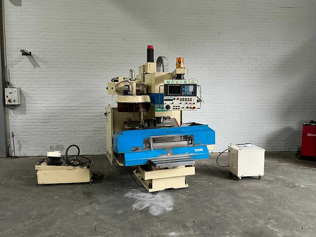 Dah lih - dl-mcv 610 - cnc-milling machine - 1992 - afbeelding 5 van  12