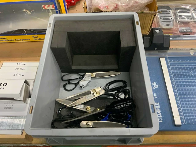 Dahle 552 papiersnijder en diversen - afbeelding 5 van  5