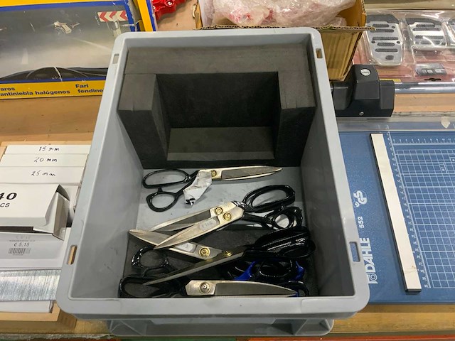 Dahle 552 papiersnijder en diversen - afbeelding 4 van  4