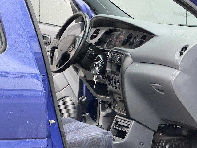 Daihatsu - 2003 - young rv - 1.0-12v sti - 67-ng-fg - afbeelding 5 van  15